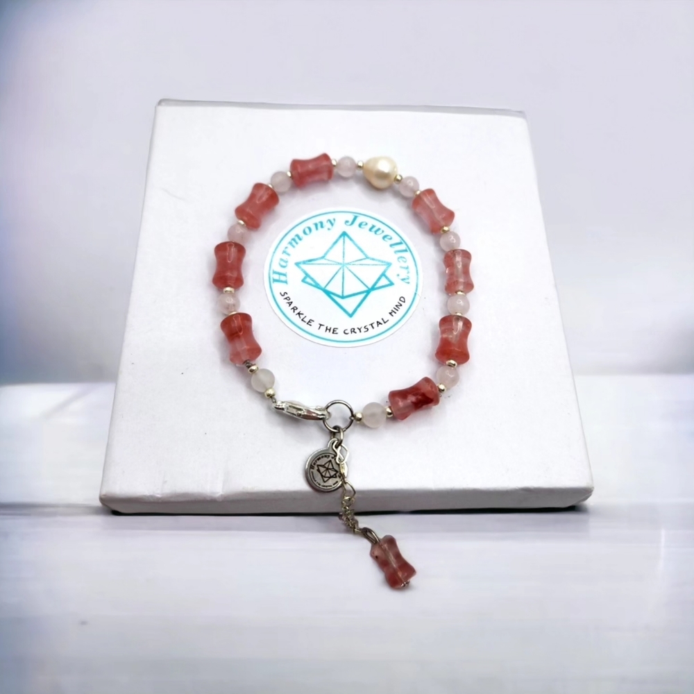 Strawberry Quartz, Rose Quartz, Pearl charm bracelet